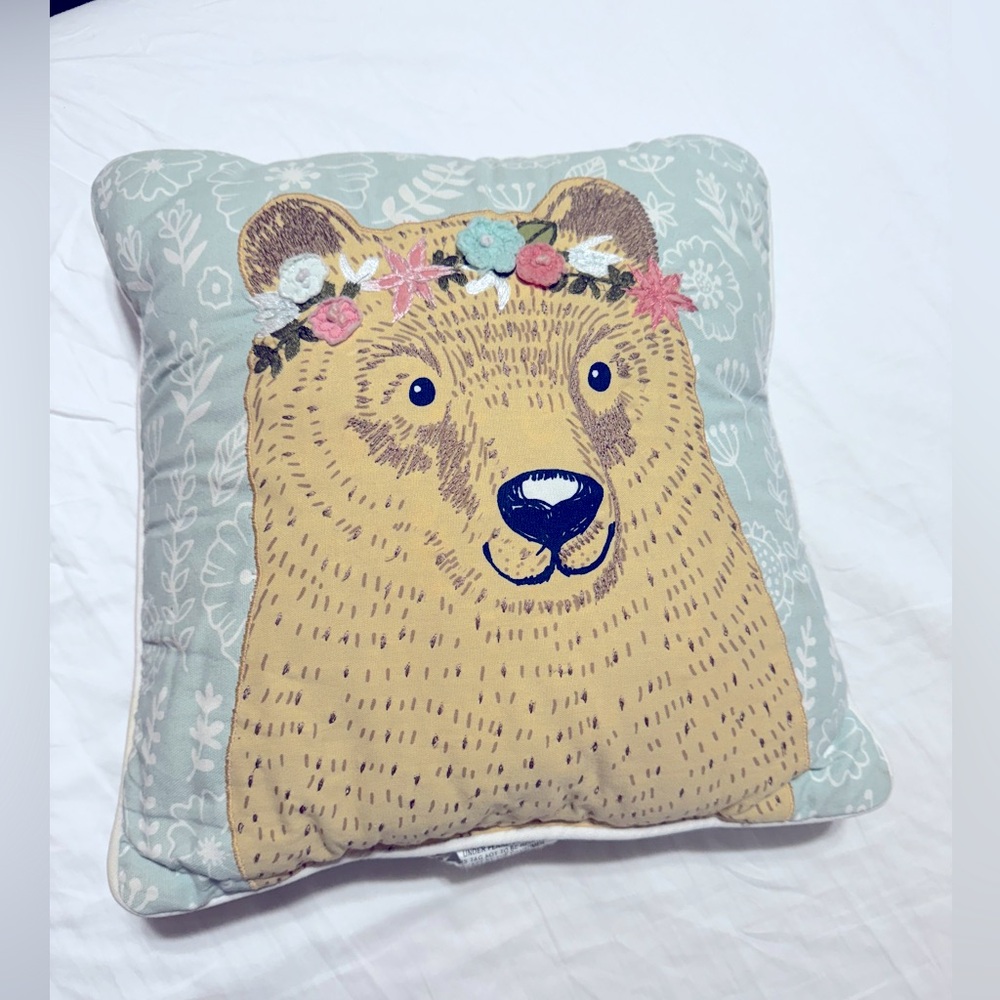 Decorative pillow